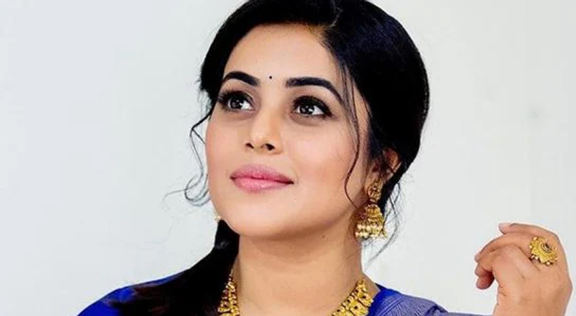 SHAMNA KASIM