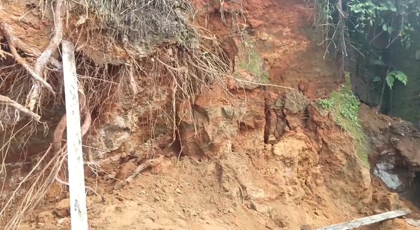 WALL COLLAPSED IDUKKI